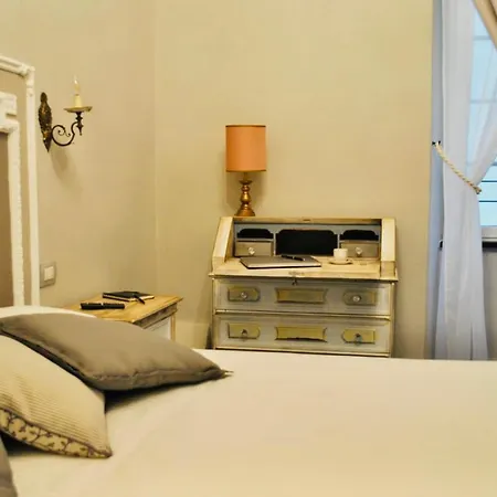 San Tomaso Pensión Pietra Ligure